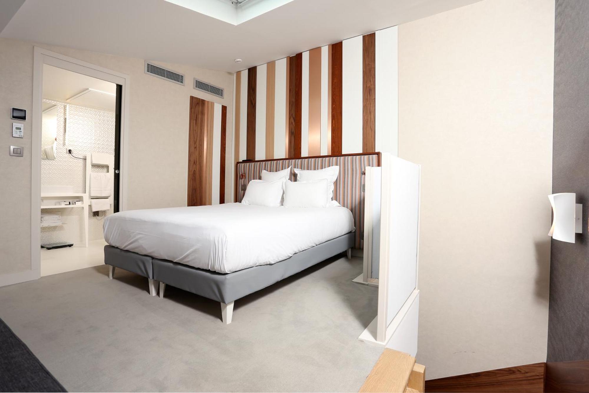 Duplex Apartment,693639324:JPEG